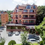 Hotel Royal 3*