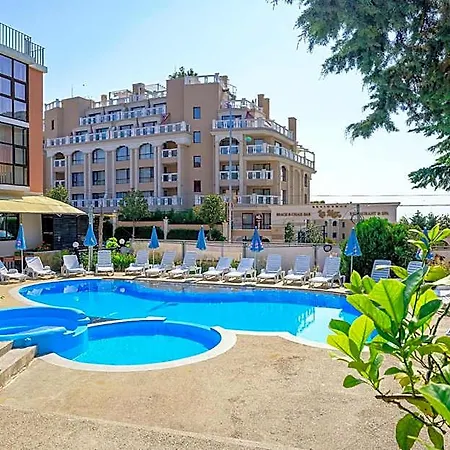 Royal 3* Golden Sands